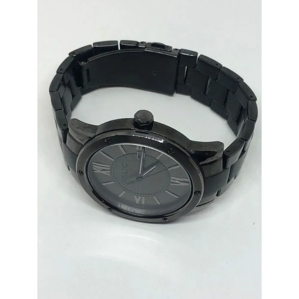 Relic ZR11998 Men Grey Stainless Steel Analog Grey Dial Quartz Wrist Watch HO163